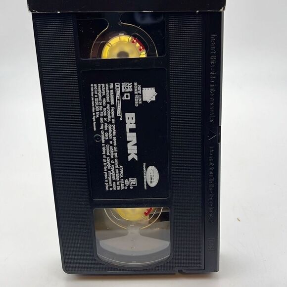 Blink (VHS 1994) Madeleine Stowe, Aidan Quinn, James Remar, Erotic Drama - Picture 3 of 3